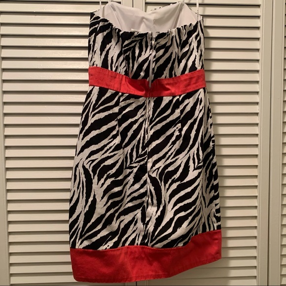 B DARLIN strapless zebra print dress size US 7/8 - Picture 3 of 5